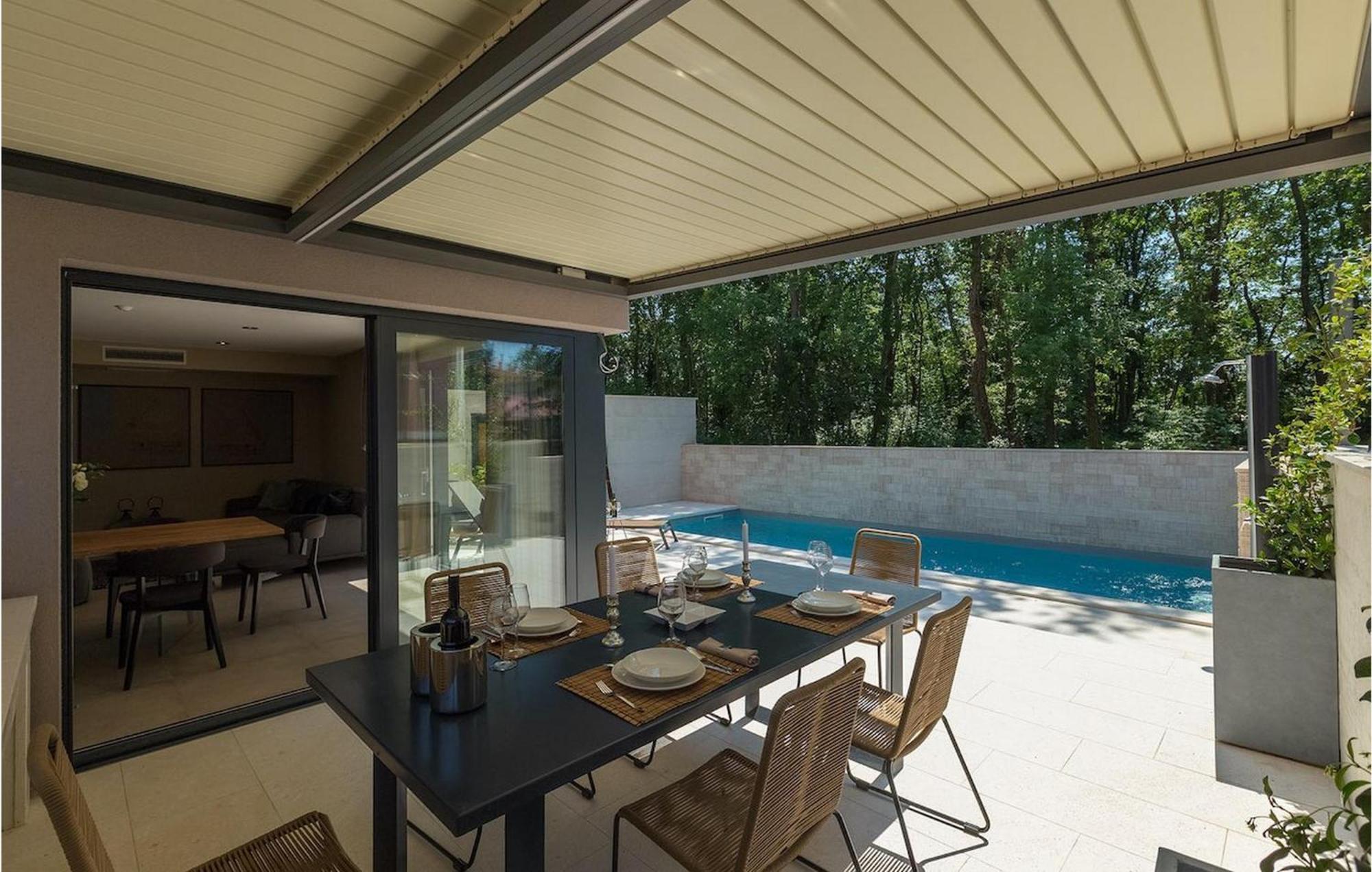 Holiday home Oliva 1 *